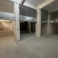 BOX AUTO, GARAGE E BOX MOTO: VIA CRUILLAS N.90