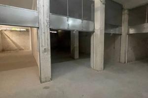 BOX AUTO, GARAGE E BOX MOTO: VIA CRUILLAS N.90