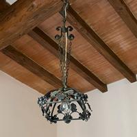 Piccolo lampadario in ferro battuto primi 900