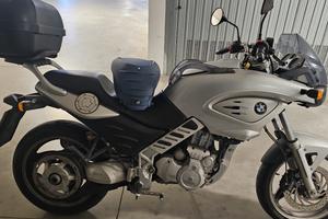 Moto BMW 650 Scarver