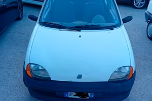 fiat seicento 600. 