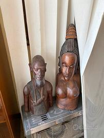 Statue di legno senegalesi