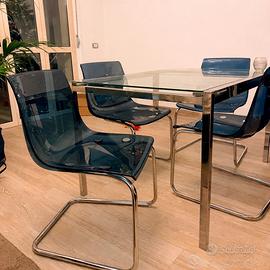 Sedie in plexiglass blu Ikea Tobias