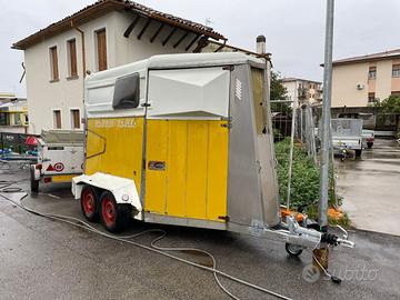 Trailer cavalli Turatello America