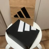 Scatola vuota Adidas + sacchetto carta Adidas