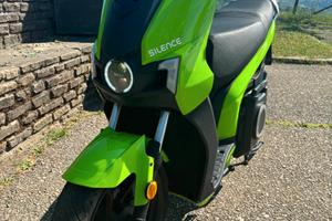 Silense S01 scooter elettrico Patente B L3e 125cc
