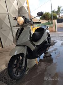 piaggio Beverly 300