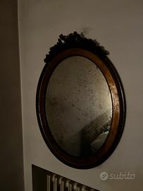 Specchio ovale antico