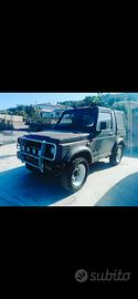 Suzuki samurai sj410