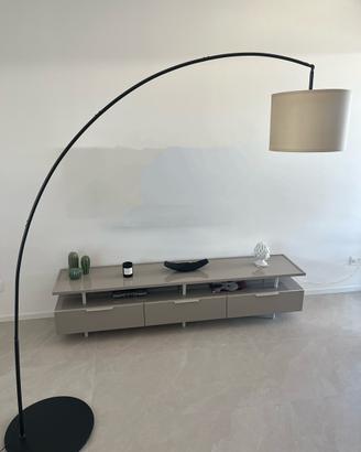 Lampada SKAFTET  Ikea con paralume integrato