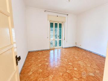 2 LOCALI A PORTICI