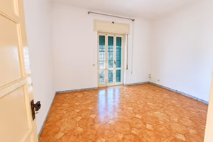 2 LOCALI A PORTICI