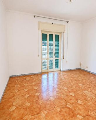 2 LOCALI A PORTICI