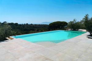 Appartamento in villa con piscina a teracina
