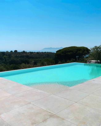 Appartamento in villa con piscina a teracina