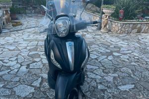 Piaggio Beverly Police 300