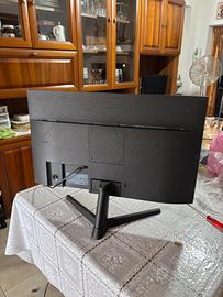 Monitor Samsung  20 pollici per gaming e lavoro