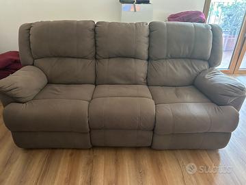 Divano 3 posti con recliner