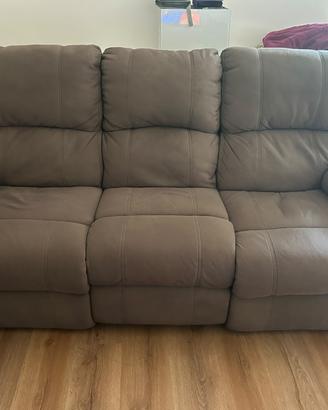 Divano 3 posti con recliner