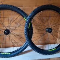 Set Ruote MTB Sun Ringle Duroc 30 27.5" + Gomme Hu