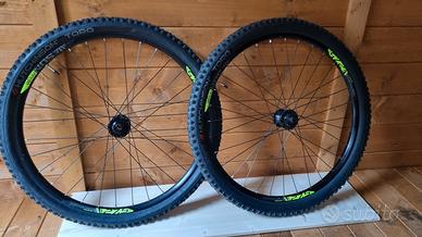 Set Ruote MTB Sun Ringle Duroc 30 27.5" + Gomme Hu