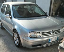 VOLKSWAGEN Golf 4ª serie - 2002