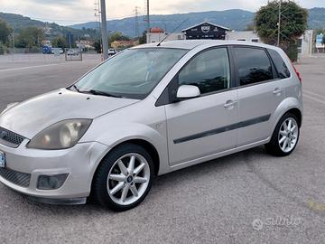 Ford Fiesta 1.4 TDCi 5p. Ghia