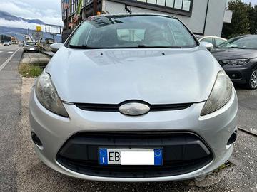 Ford Fiesta 1.4 68 CV Diesel Titanium Ok Neo