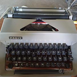 Macchina da scrivere vintage FACIT portatile
