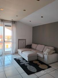 Appartamento moderno piano secondo