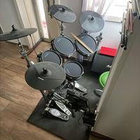 Batteria elettronica alesis