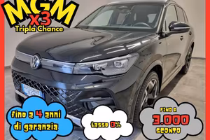 VOLKSWAGEN Tiguan 2.0 TDI 150 CV DSG R-Line