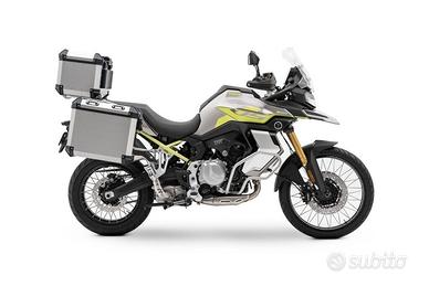 Voge Valico 900 DSX con kit valige alluminio origi