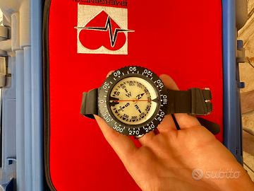 Computer subacqueo SUUNTO con bussola e cinturino