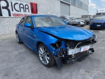 Alfa Romeo Giulia 2.2 Turbodiesel 210 CV AT8 AWD Q