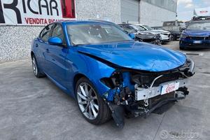 Alfa Romeo Giulia 2.2 Turbodiesel 210 CV AT8 AWD Q