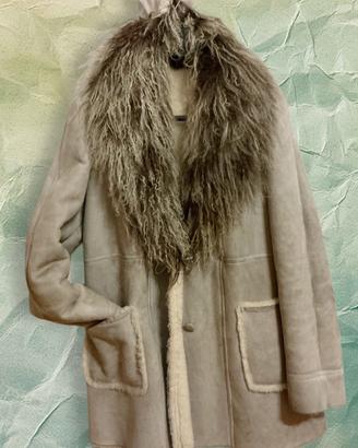 Montone sfoderato con collo in pelliccia di Mongol