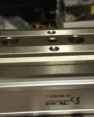 Attuatore lineare con motore  PP SMC LESH16RK-50
