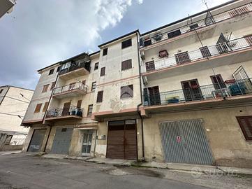 3 LOCALI A VILLAPIANA
