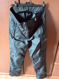 2 Pantaloni Moto impermeabili estate/inverno.