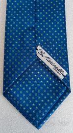 Cravatta sartoriale in pura seta blu 