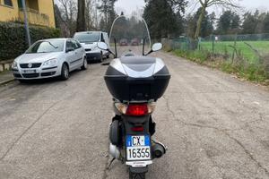 Scooter sh 150