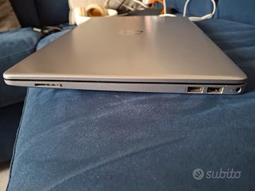 Laptop HP 250