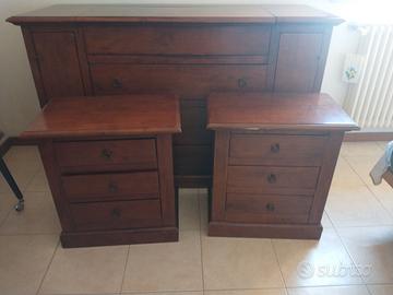 Comò e comodini in legno stile arte povera