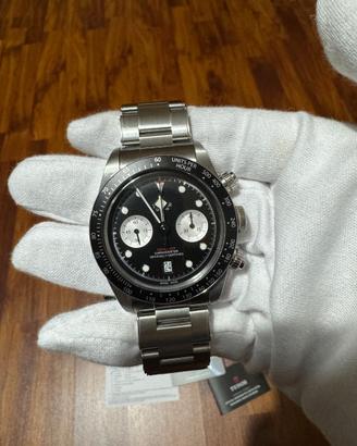 TUDOR CHRONO REVERSE PANDA