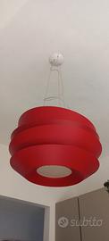 grande lampadario rosso di design