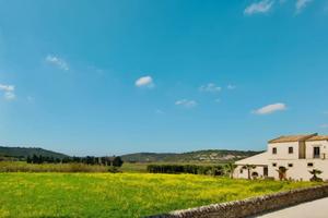 Rustico a Vittoria, 8 locali