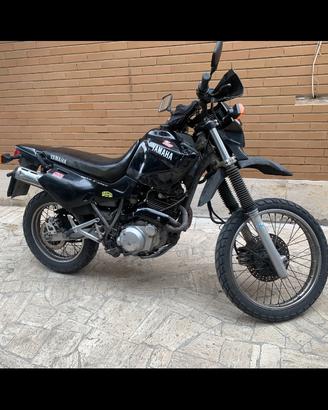 Yamaha XT 600e