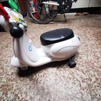 Moto cavalcabile per bambini