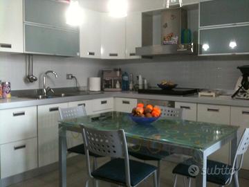 GALLIPOLI "casa Arianna" app.to con posto auto